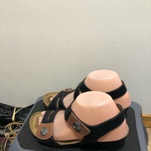 Biza Sandal Wedge Adjustable Straps Leather Black Brown Sandals Sz 37/6.5US